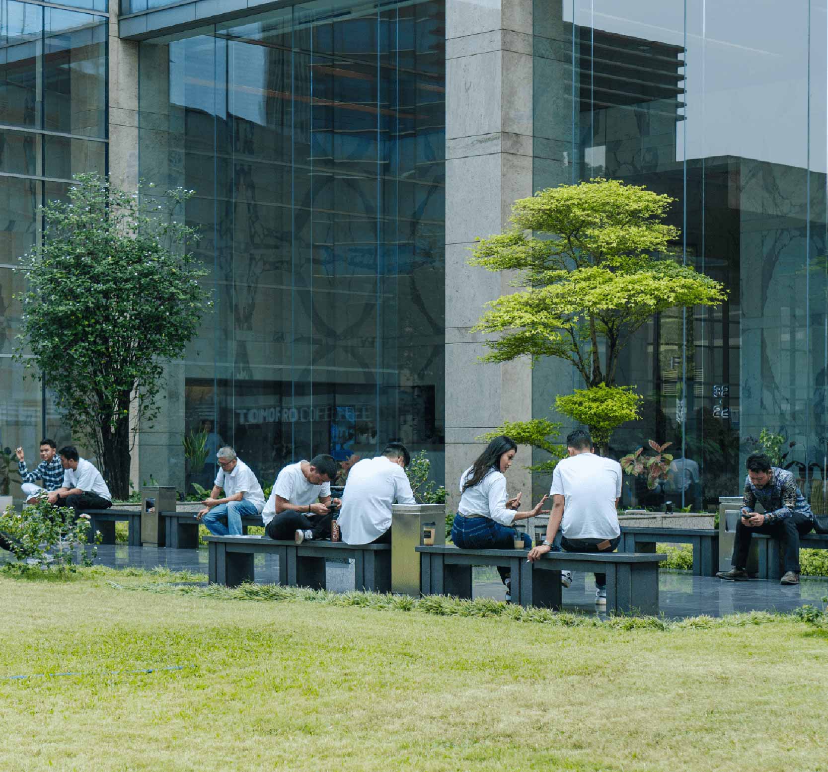 Serene outdoor garden at Menara Sun Life for relaxation